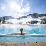 Daire Alpstay Platzhirsch - Modern 2-bedroom Family With Garden Bad Kleinkirchheim