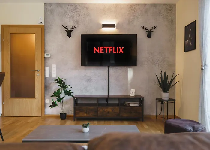 Alpstay Platzhirsch - Modern 2-bedroom Family With Garden *